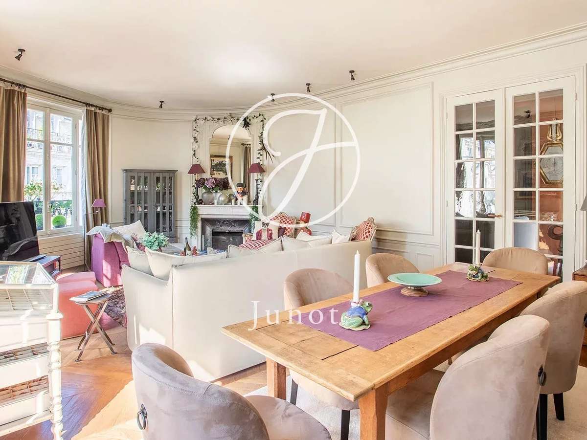 Apartment Paris 17e