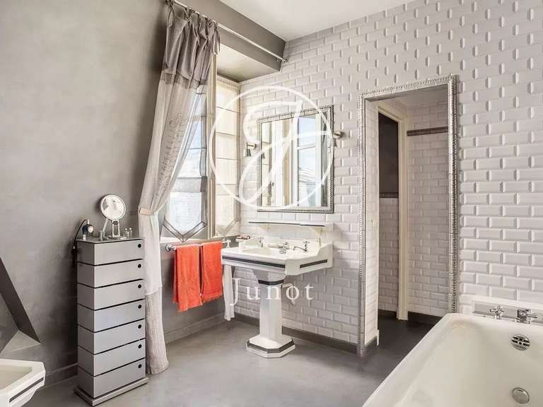 Apartment Paris 17e - 3 bedrooms - 193m²