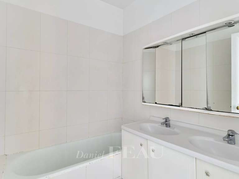 Appartement Paris 17e - 3 chambres - 105m²