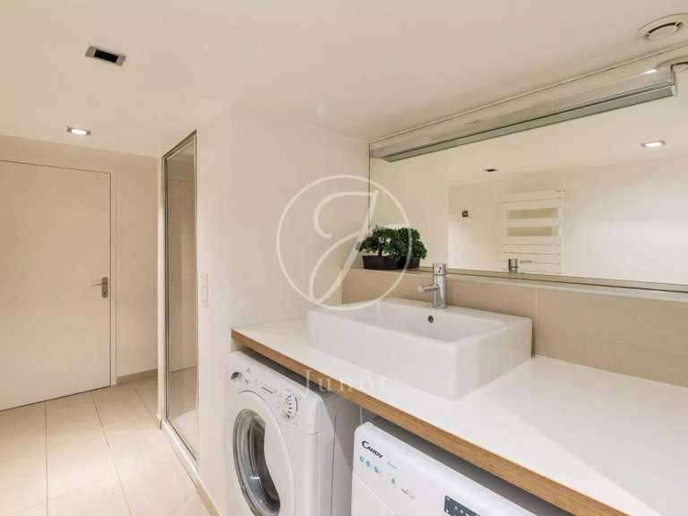 Appartement Paris 17e - 2 chambres - 95m²