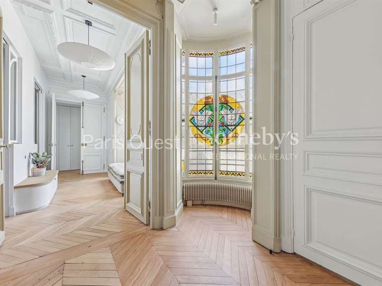 Appartement Paris 17e - 4 chambres - 270m²