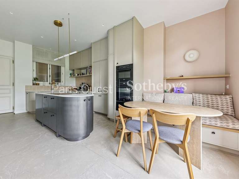 Appartement Paris 17e - 4 chambres - 270m²