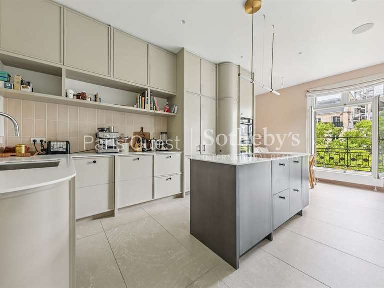 Appartement Paris 17e - 4 chambres - 270m²