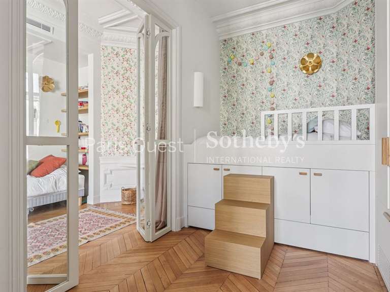 Appartement Paris 17e - 4 chambres - 270m²