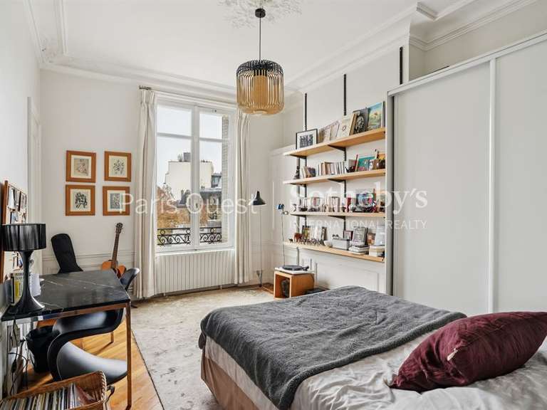 Appartement Paris 17e - 3 chambres - 163m²