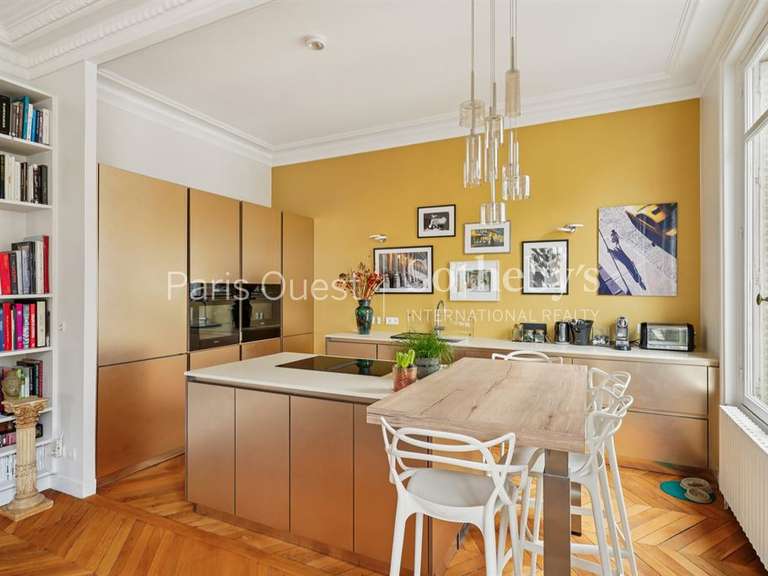 Appartement Paris 17e - 3 chambres - 163m²