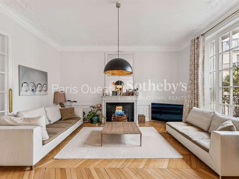 Appartement Paris 17e - 3 chambres - 147m²