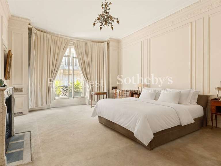 Appartement Paris 17e - 2 chambres - 185m²