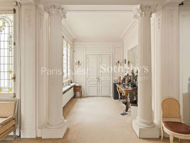 Appartement Paris 17e - 2 chambres - 185m²