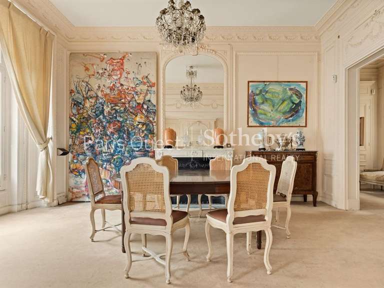 Appartement Paris 17e - 2 chambres - 185m²