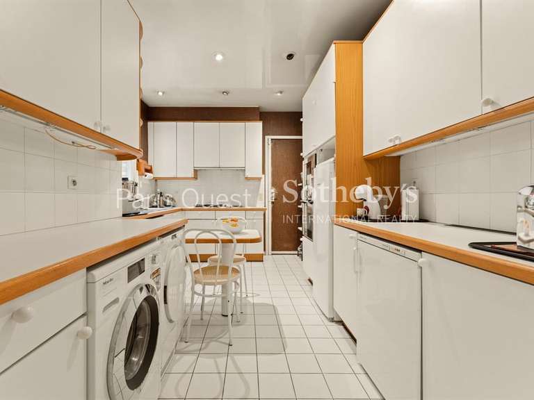 Appartement Paris 17e - 2 chambres - 185m²