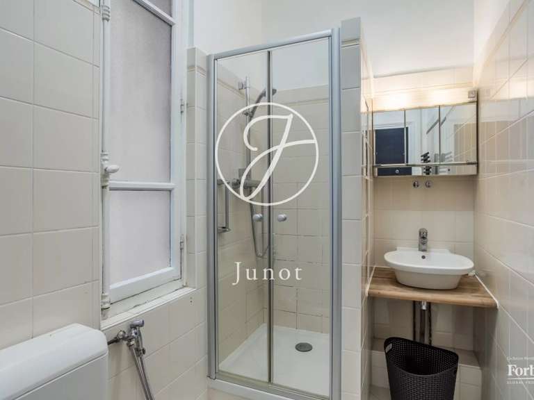 Appartement Paris 17e - 2 chambres - 96m²