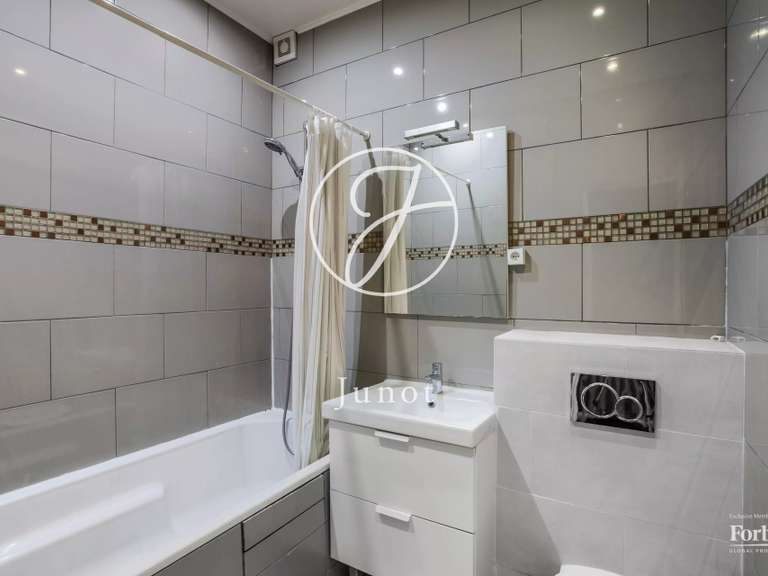 Appartement Paris 17e - 2 chambres - 96m²