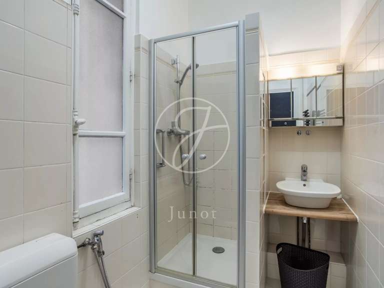 Appartement Paris 17e - 2 chambres - 96m²