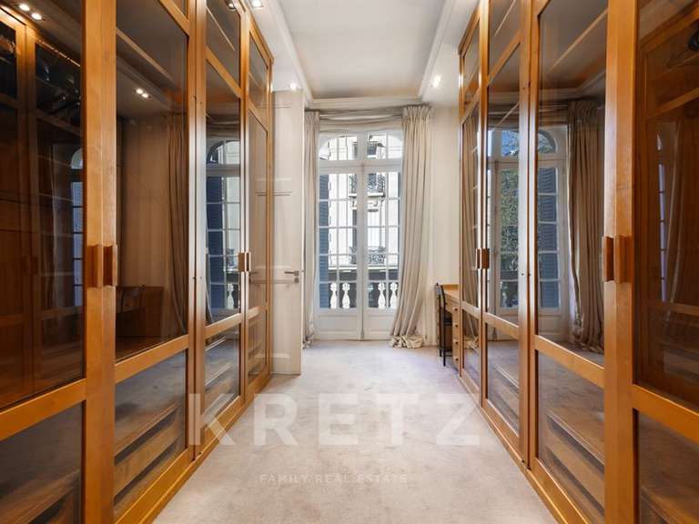 Appartement Paris 17e - 3 chambres - 256m²