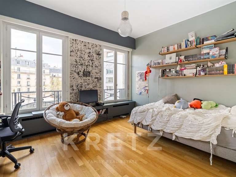 Appartement Paris 17e - 6 chambres - 285m²