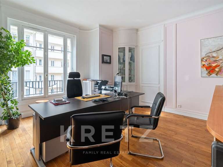 Appartement Paris 17e - 6 chambres - 285m²