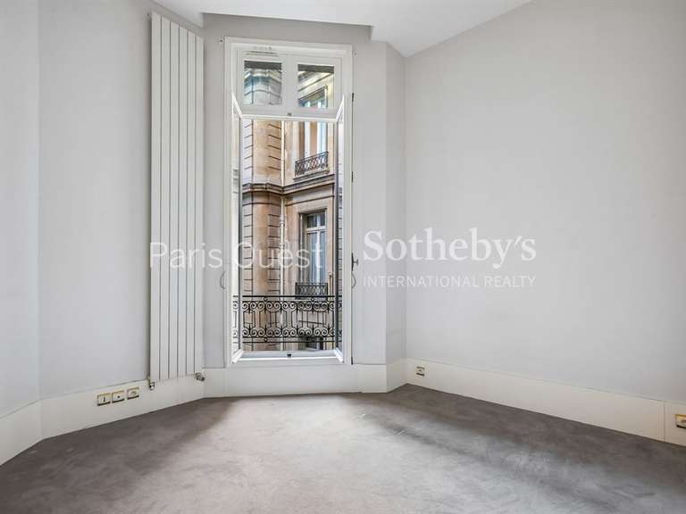 Appartement Paris 17e - 3 chambres - 179m²