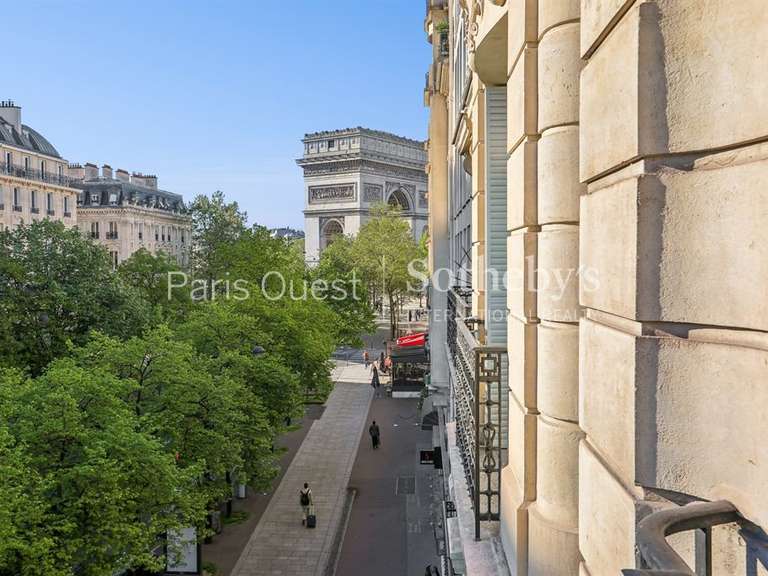 Appartement Paris 17e - 3 chambres - 179m²