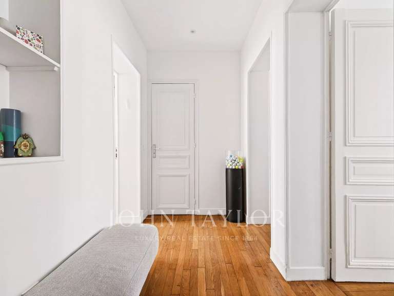 Appartement Paris 17e - 2 chambres - 75m²
