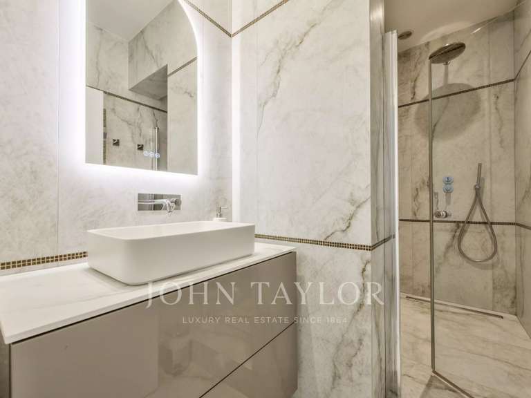 Appartement Paris 17e - 2 chambres - 63m²