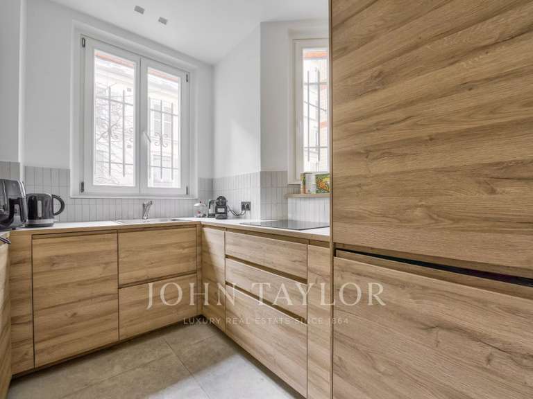 Appartement Paris 17e - 2 chambres - 63m²