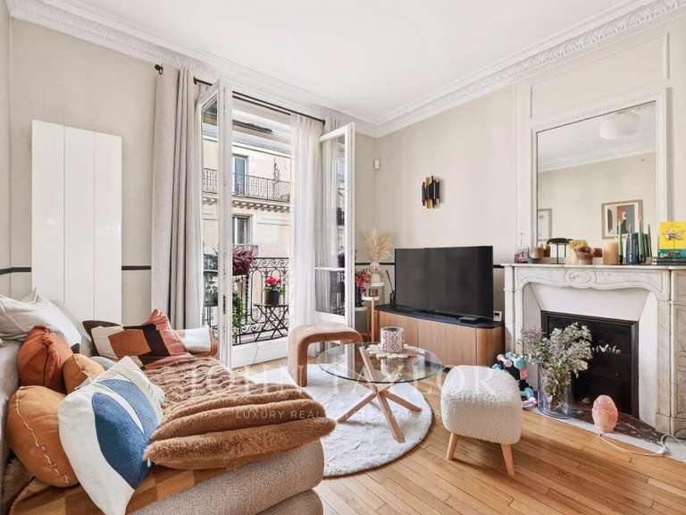 Appartement Paris 17e - 2 chambres - 66m²