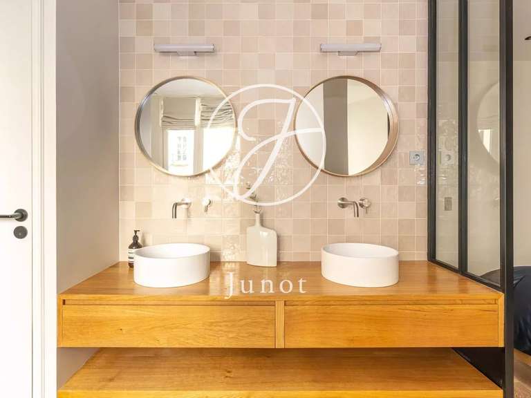 Appartement Paris 17e - 2 chambres - 129m²