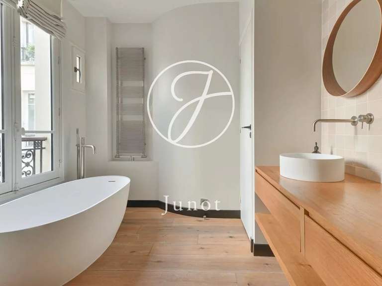 Appartement Paris 17e - 2 chambres - 129m²