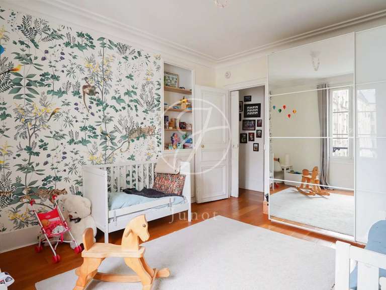 Appartement Paris 17e - 2 chambres - 81m²