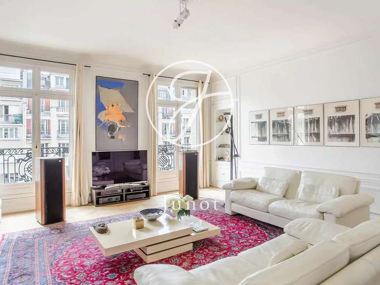 Appartement Paris 17e - 5 chambres - 247m²