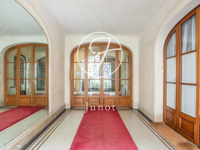 Appartement Paris 17e - 5 chambres - 247m²