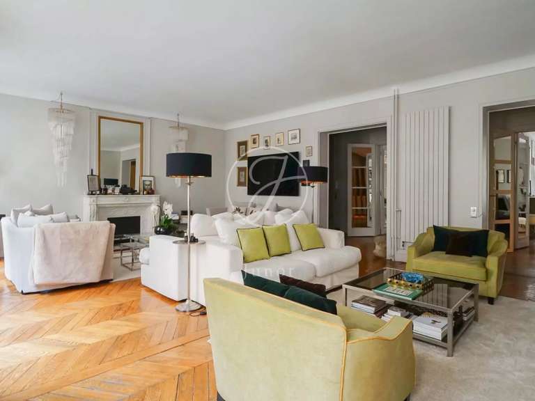 Appartement Paris 17e - 4 chambres - 241m²