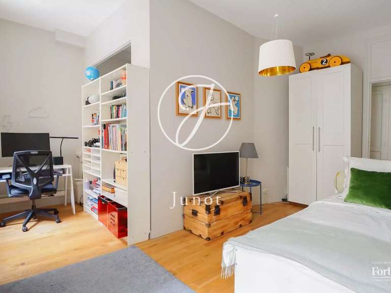 Appartement Paris 17e - 4 chambres - 241m²