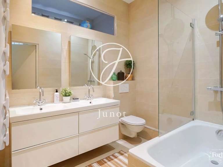 Appartement Paris 17e - 4 chambres - 241m²