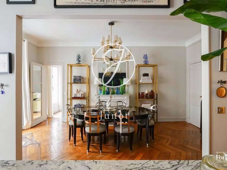 Appartement Paris 17e - 4 chambres - 241m²