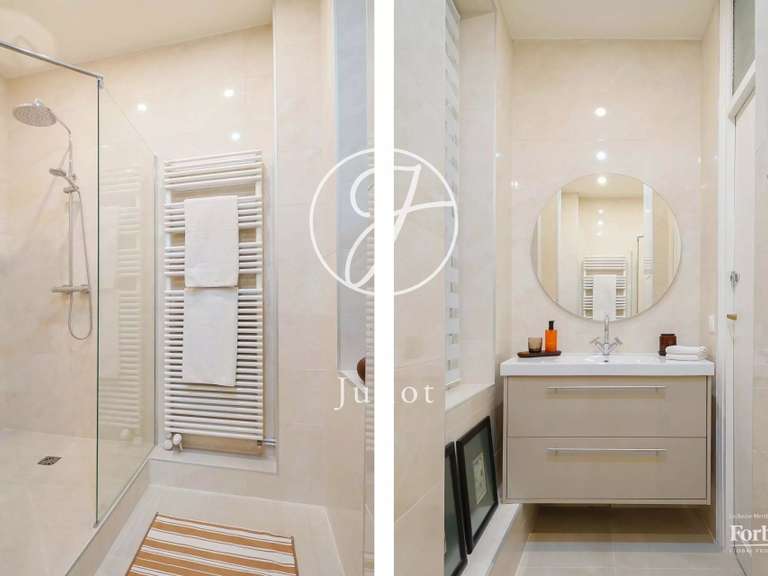 Appartement Paris 17e - 4 chambres - 241m²