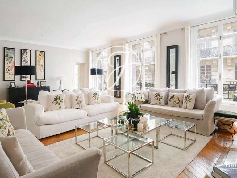 Appartement Paris 17e - 4 chambres - 241m²
