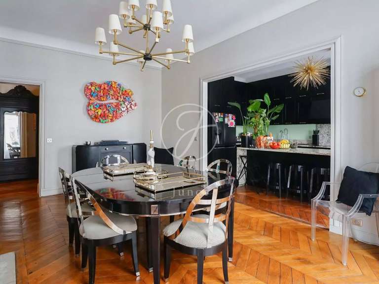 Appartement Paris 17e - 4 chambres - 241m²