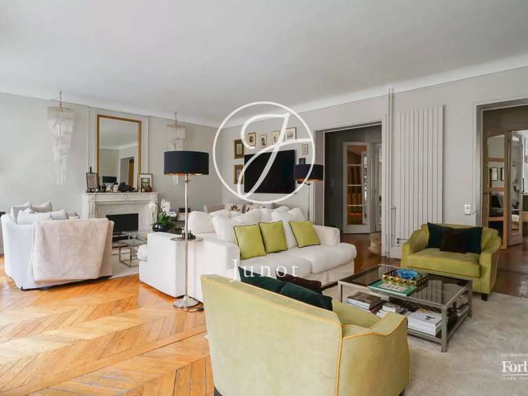 Appartement Paris 17e - 4 chambres - 241m²