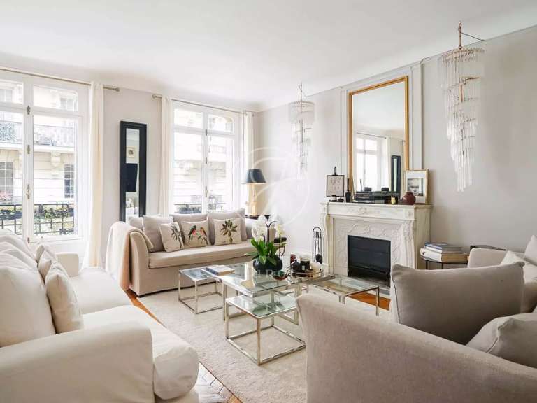Appartement Paris 17e - 4 chambres - 241m²