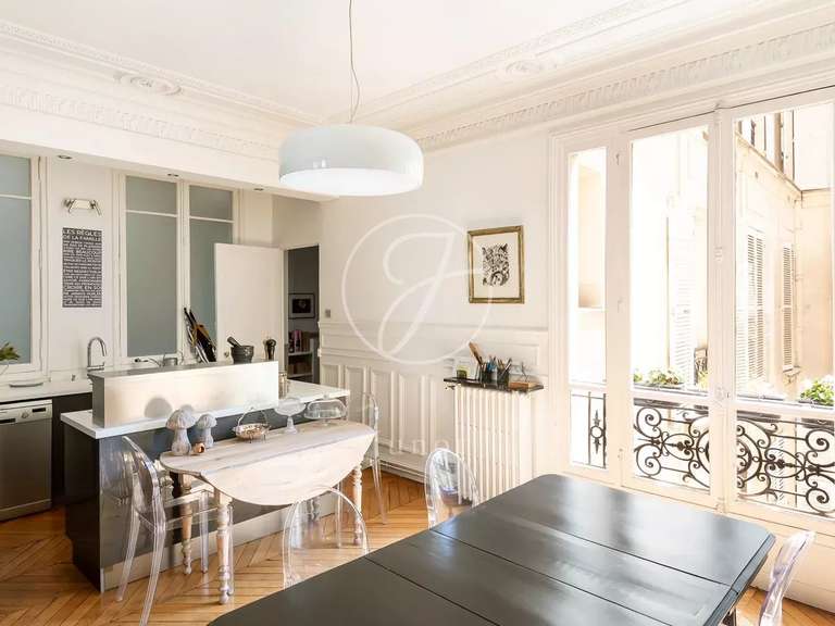 Appartement Paris 17e - 4 chambres - 161m²