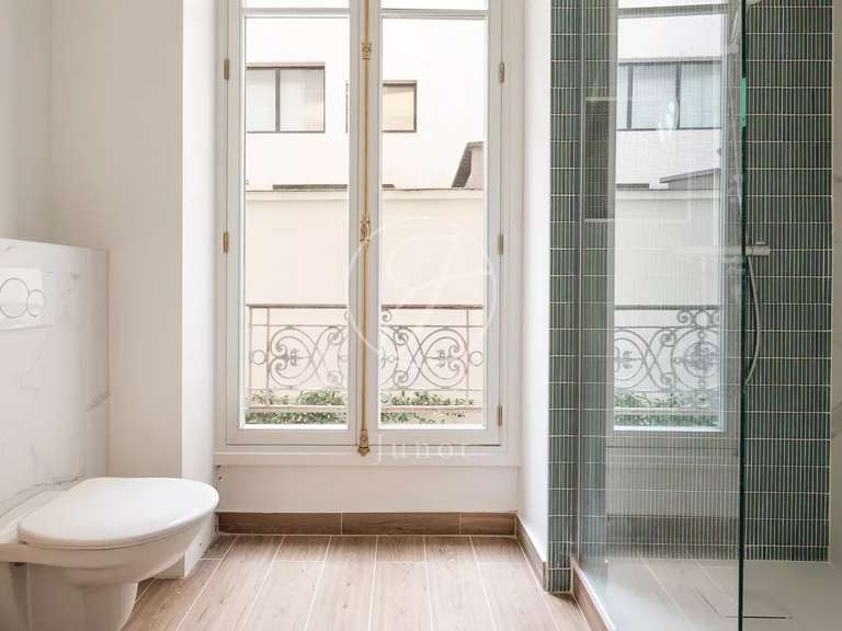 Appartement Paris 17e - 3 chambres - 155m²