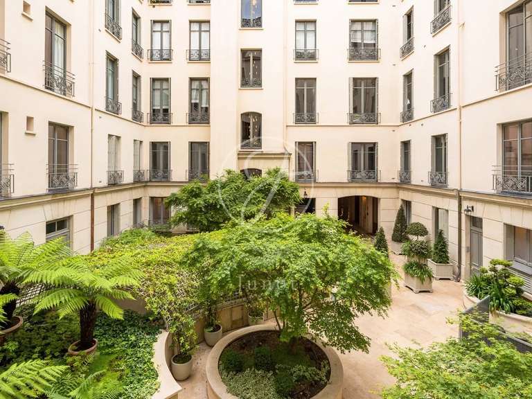 Appartement Paris 17e - 3 chambres - 155m²