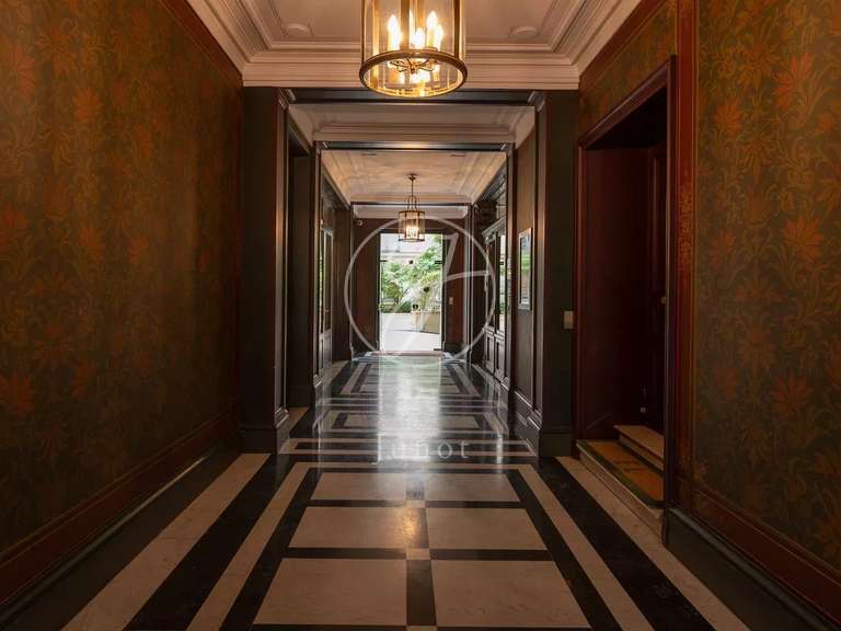 Appartement Paris 17e - 3 chambres - 155m²