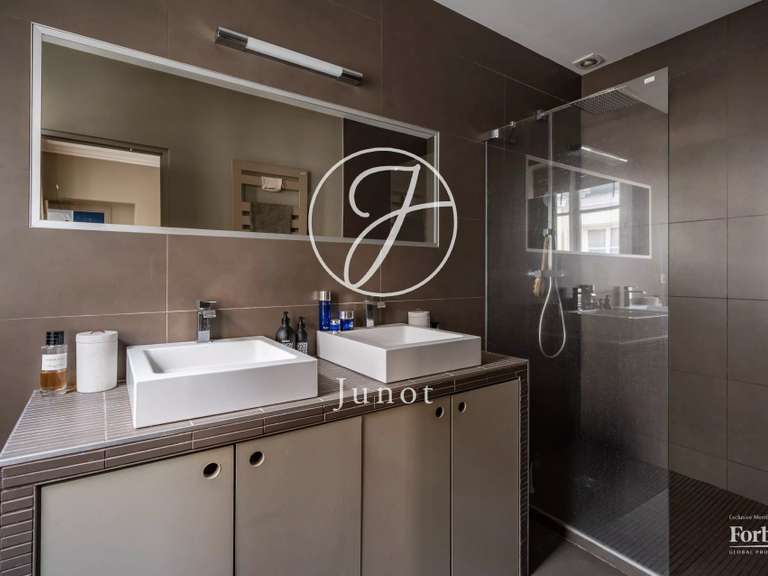 Appartement Paris 17e - 2 chambres - 82m²