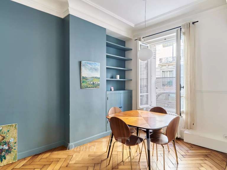 Appartement Paris 17e - 2 chambres - 67m²