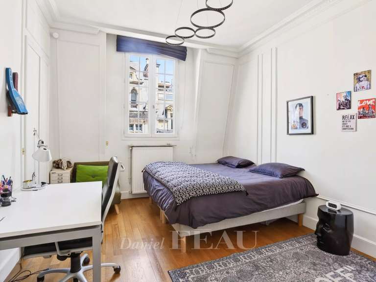 Appartement Paris 17e - 3 chambres - 137m²