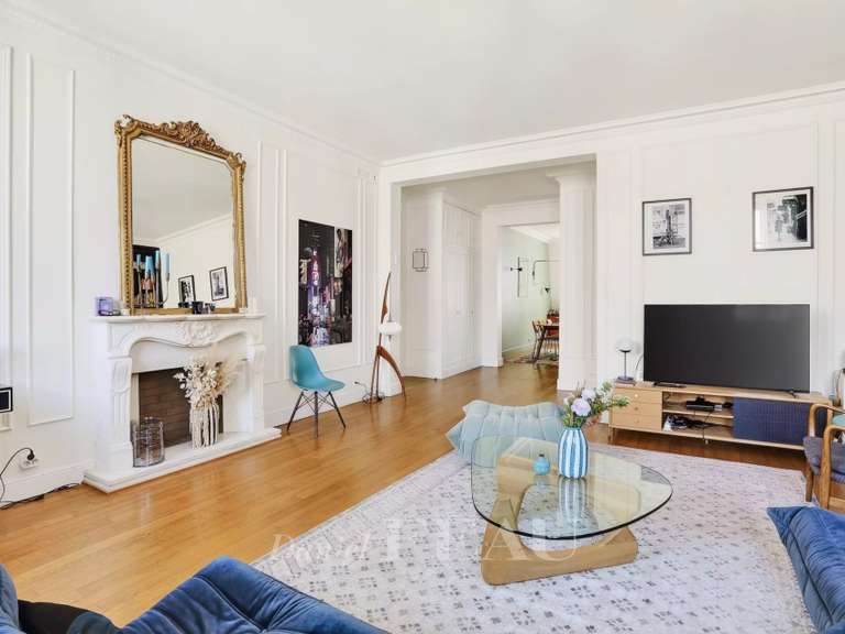 Appartement Paris 17e - 3 chambres - 137m²