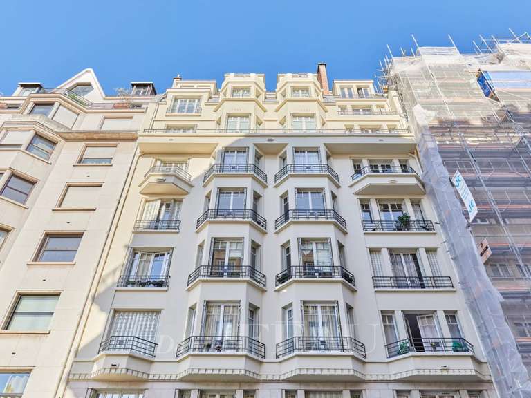 Appartement Paris 17e - 3 chambres - 113m²